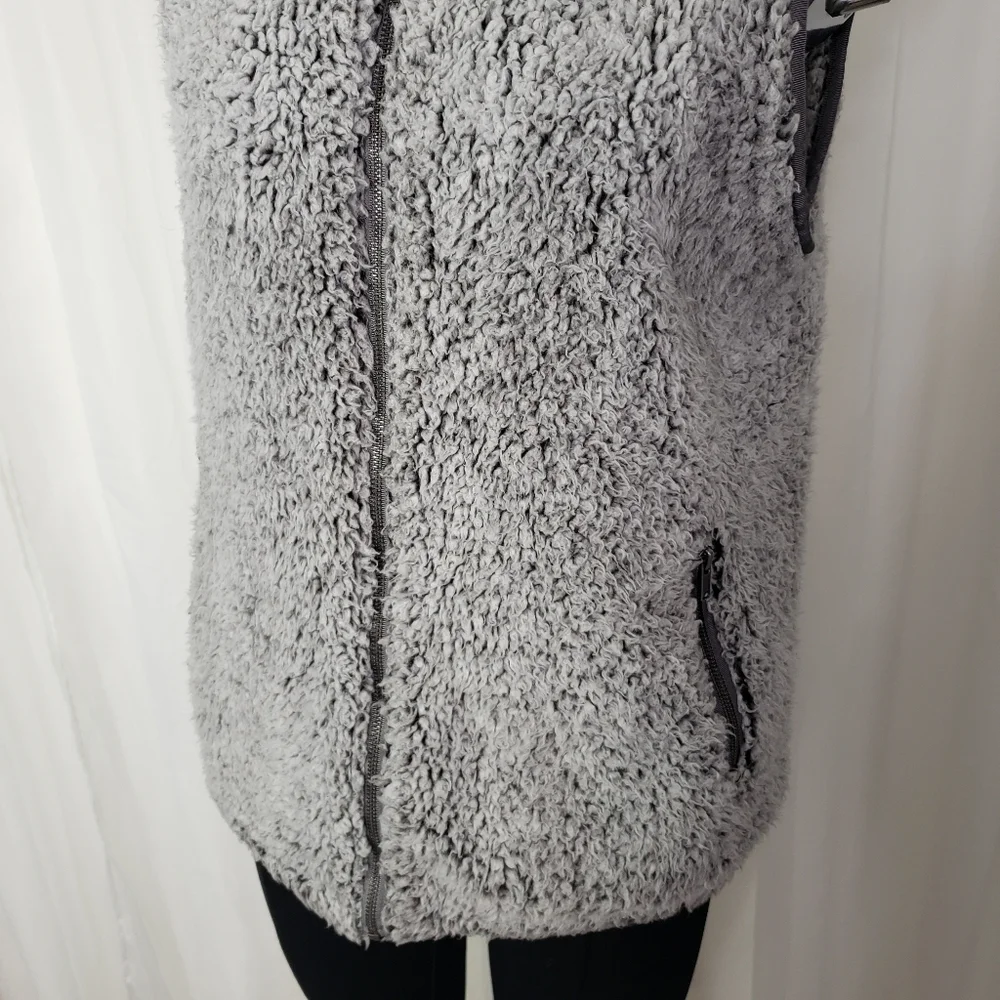 Thread & Supply sherpa vest tunic length gray size medium